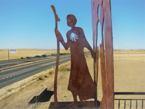 metal pilgrim silhouette camino de santiago Frómista